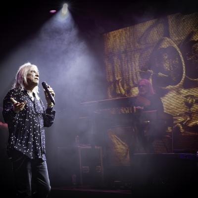 Bob Catley
